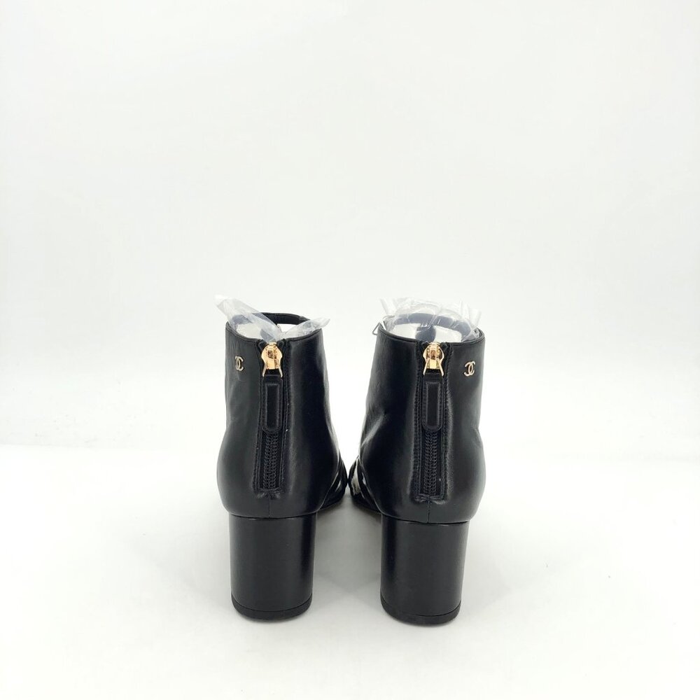 Chanel Black Pearl-Embellished Roman Round-Toe Block Heels - Picture 4 of 9